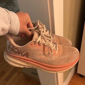 Hoka Clifton 9 Size 6.5